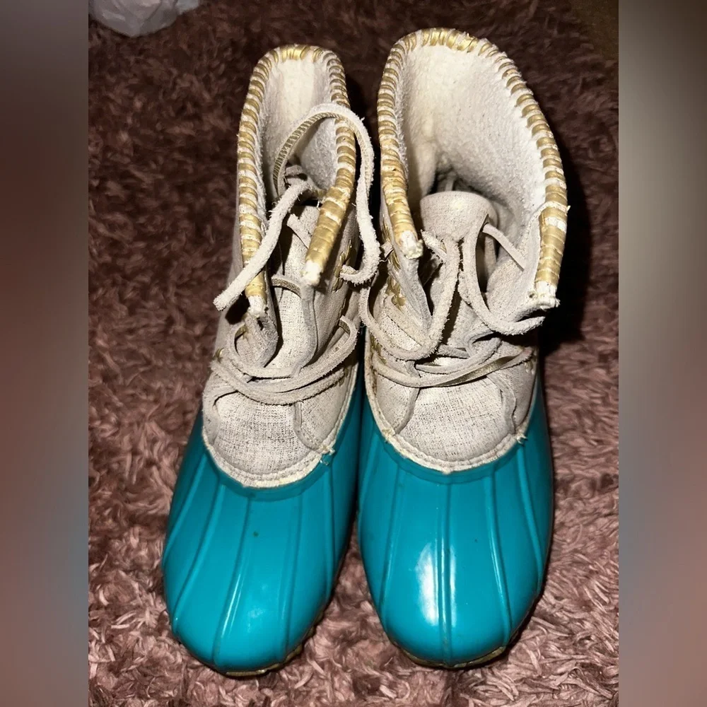 Jack Roger’s Women’s Cream and Teal Duck Boots 7 outdoor rain winter